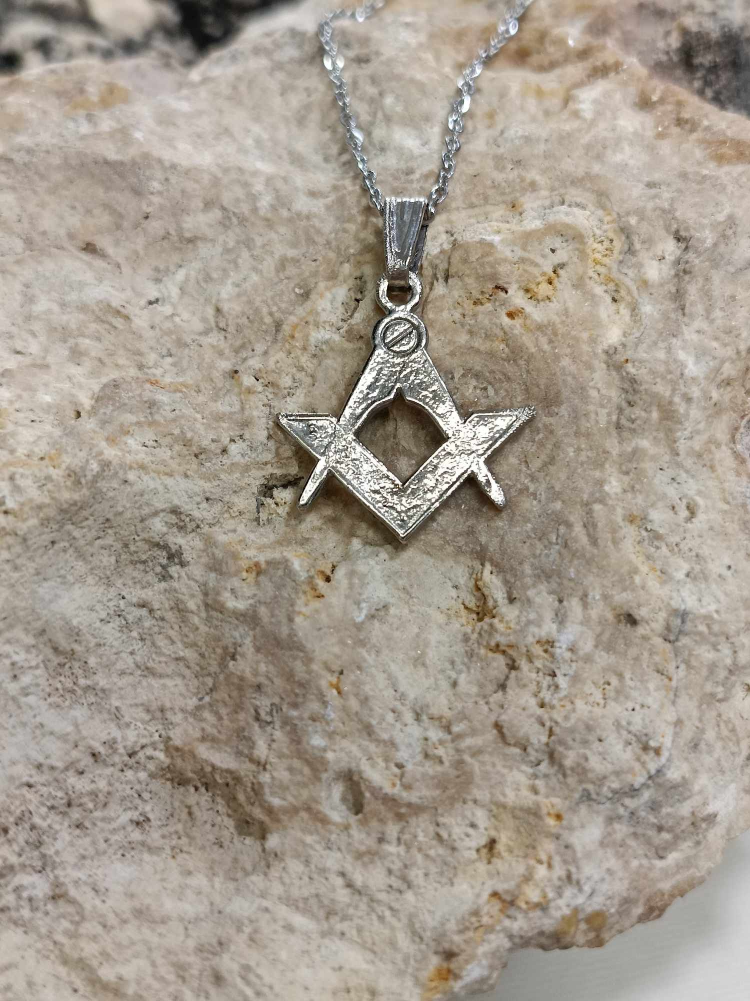 Μενταγιόν μεταλλικό Γ/Δ